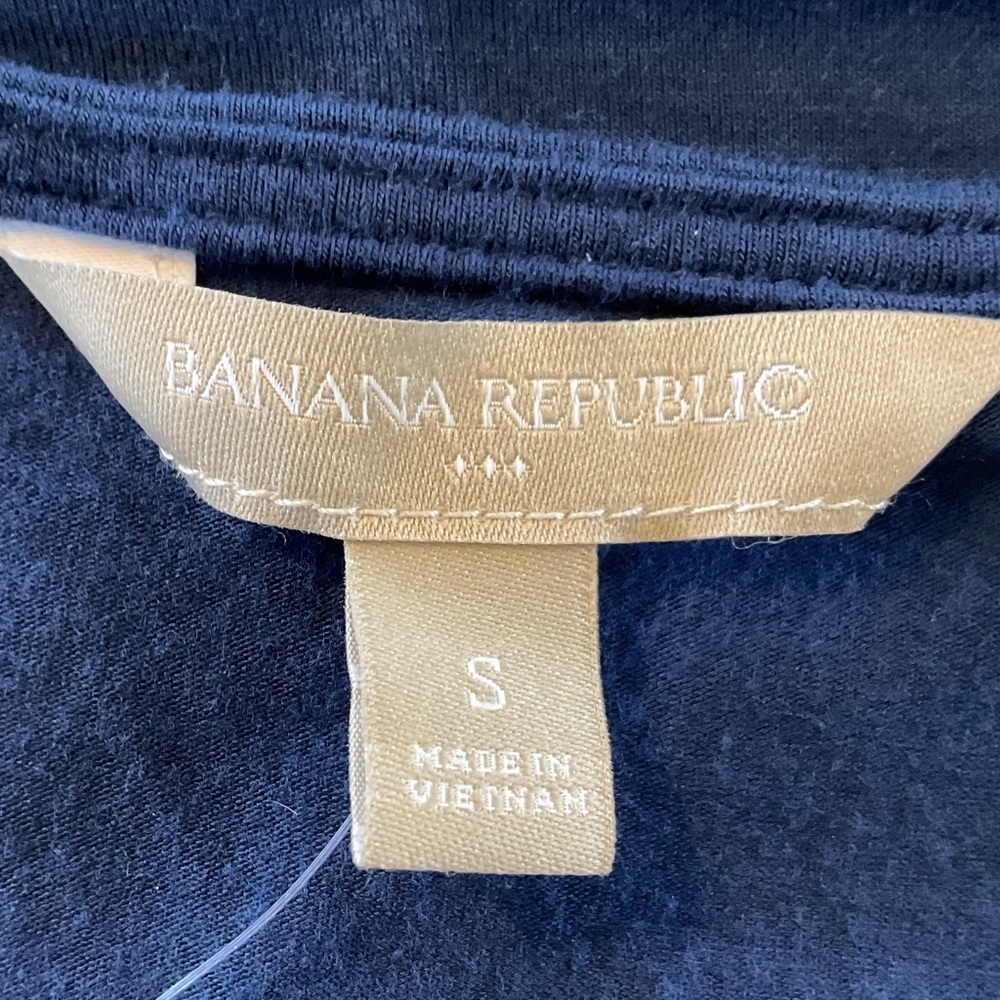 Banana Republic Ruched Top - Picture 5 of 9